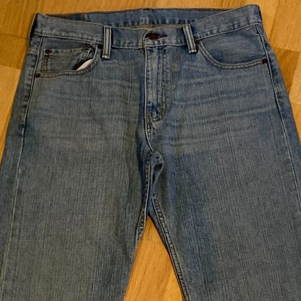 Levi’s 569 Straight Denim Jeans Faded Light Medium Wash Size 33 x 32